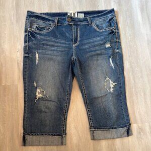 Y2K Trademark distressed denim capri jeans size 20